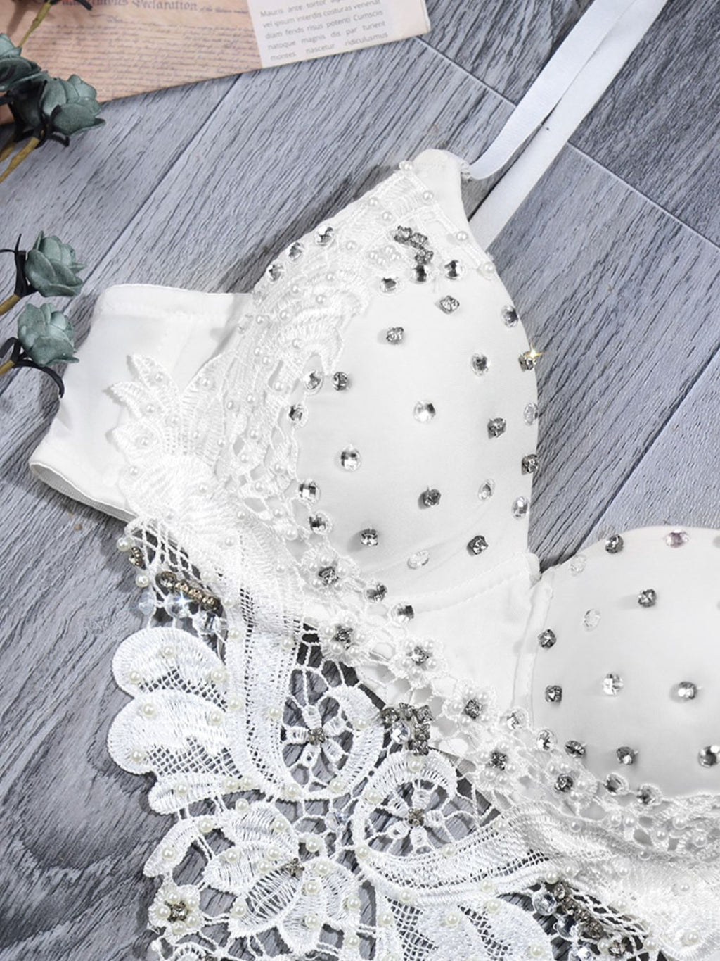 Rhinestone Spliced Lace Pointed Hem Bustier