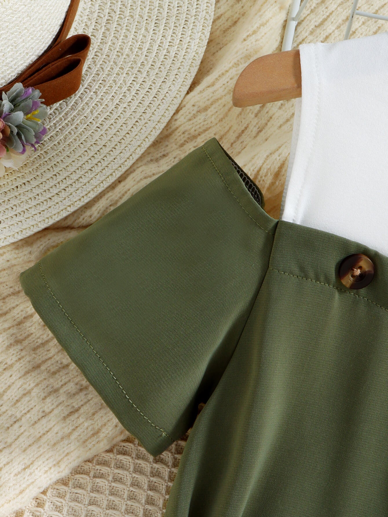 Girls Contrast Decorative Button Belted Dress