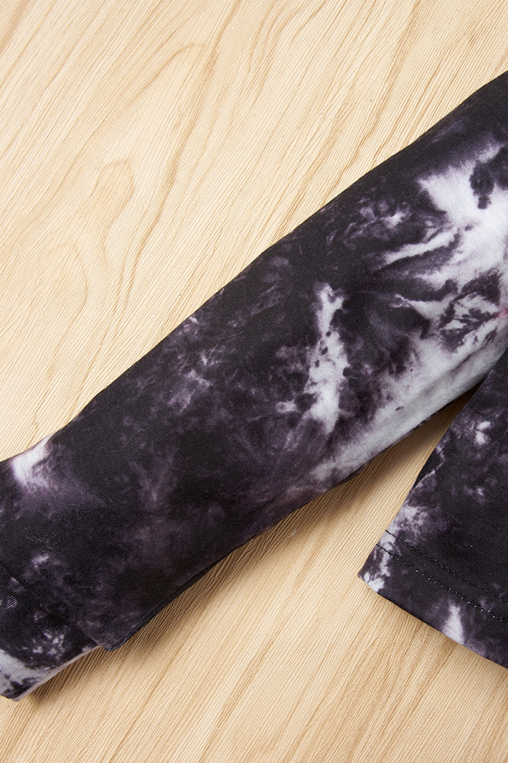 Girls Tie-Dye Pullover and Pants Set