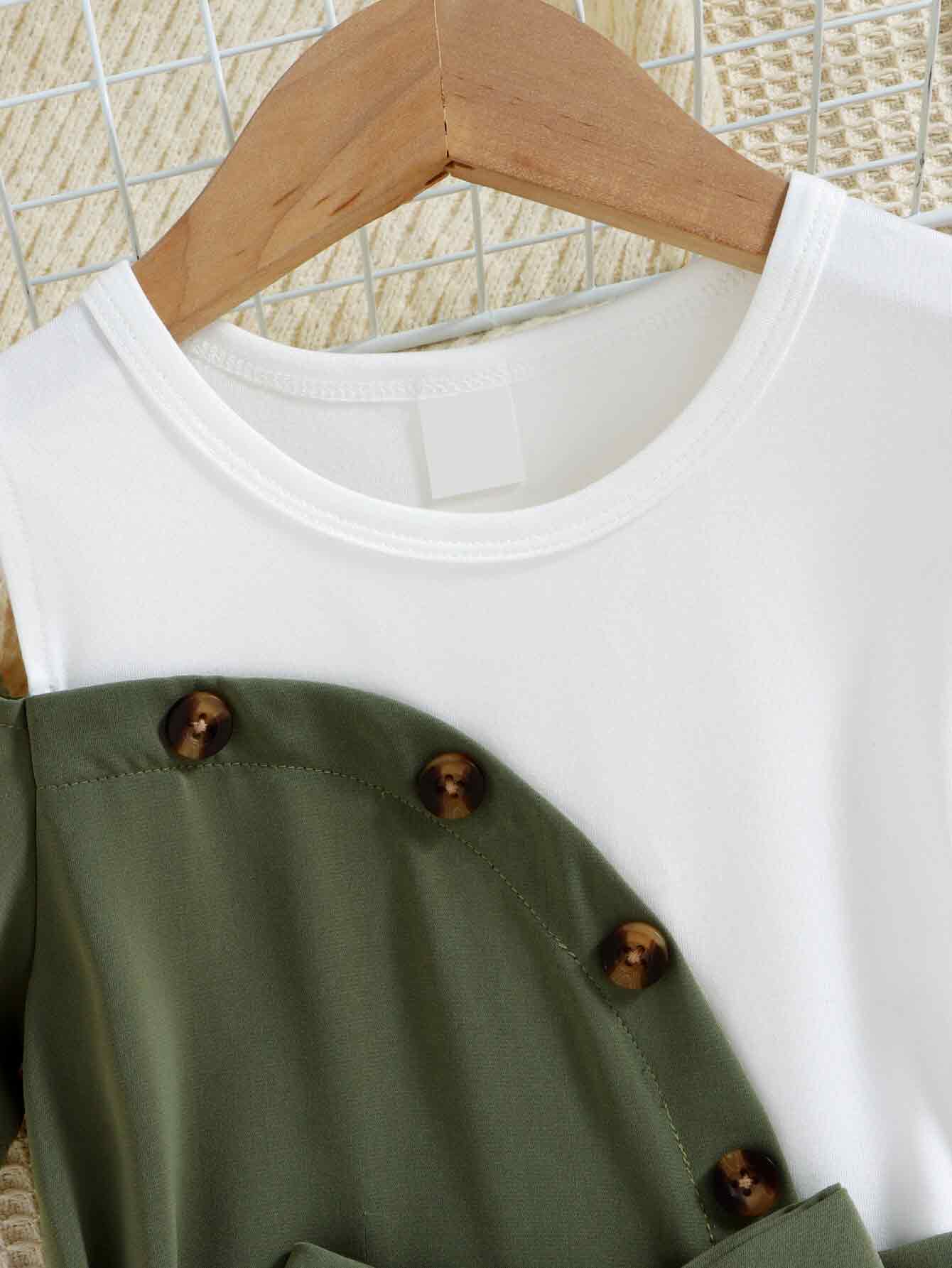 Girls Contrast Decorative Button Belted Dress